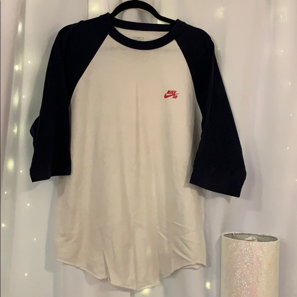 Men’s Long Sleeve Graphic Tee